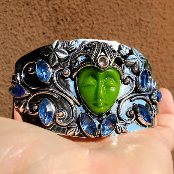 New Carved Green Goddess Face Iolite 925 Silver Adjustable Cuff Bracelet. - Picture 10 of 16
